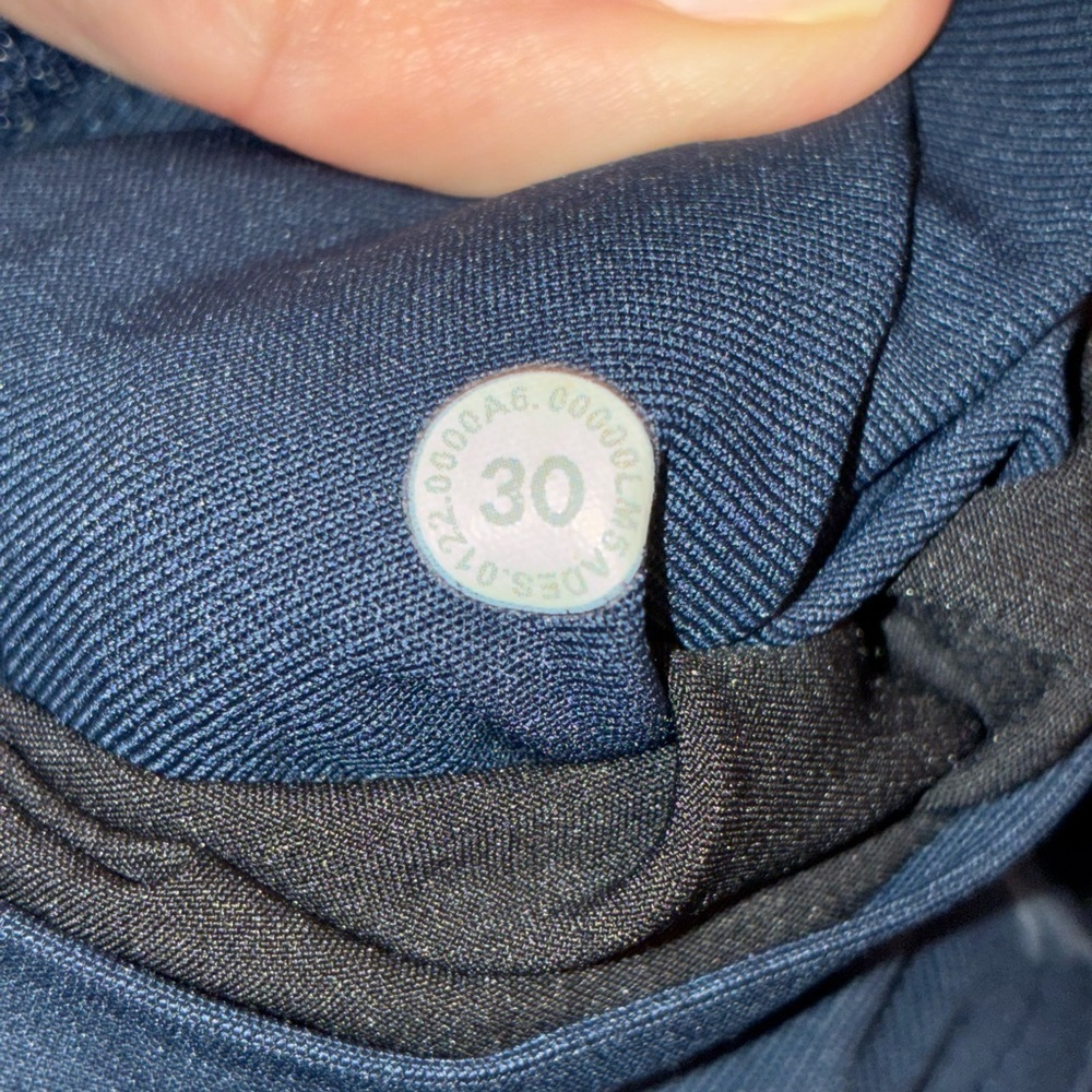 SOLD Lululemon Mens ABC Classic Fit Warpstreme Pants Mens 30x28 5 Pocket Navy